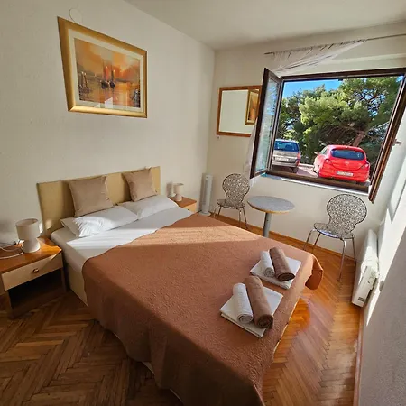 Morska Postelja - Sea Bed Apartment Omis Exterior photo