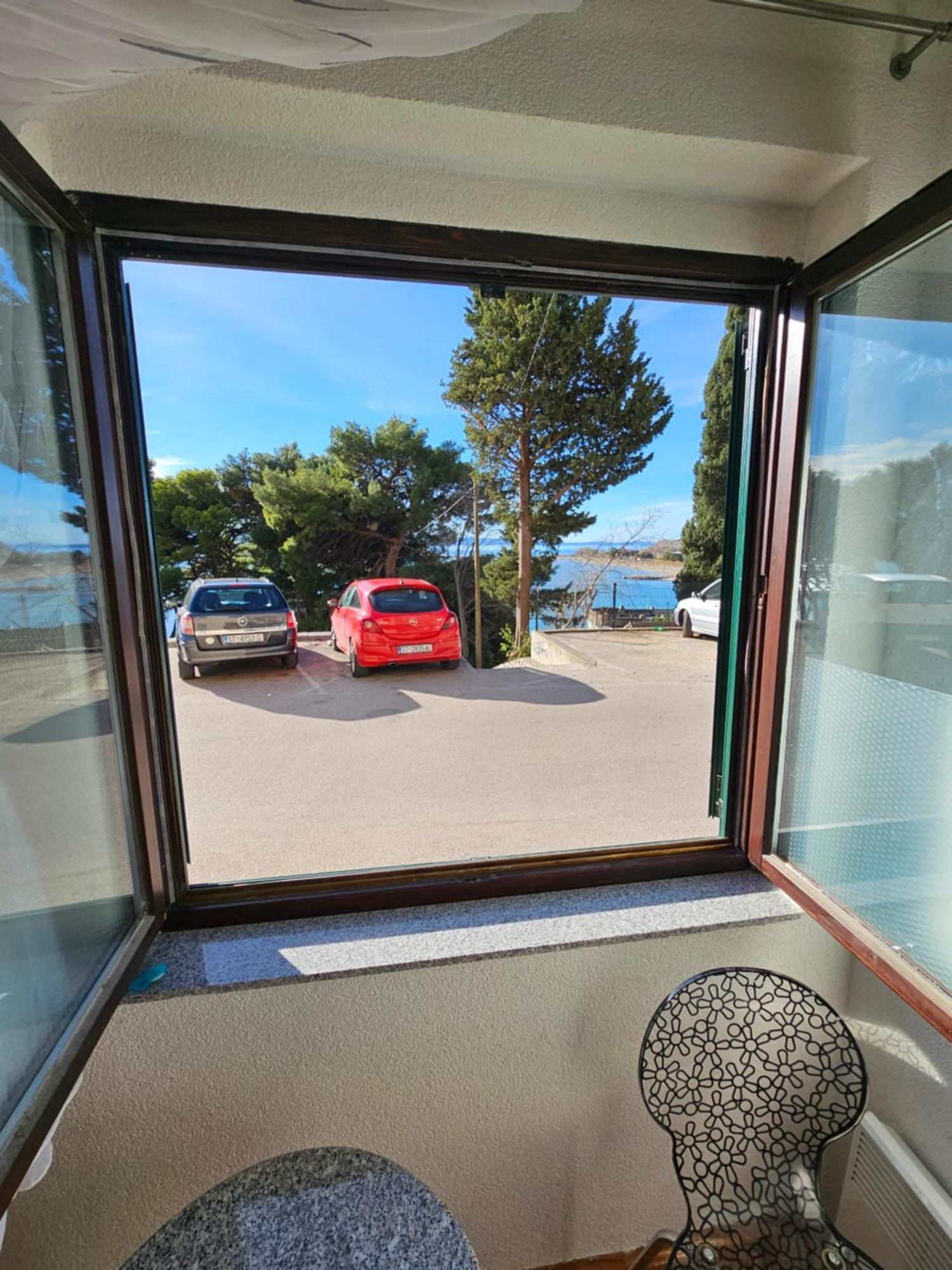 Morska Postelja - Sea Bed Omis