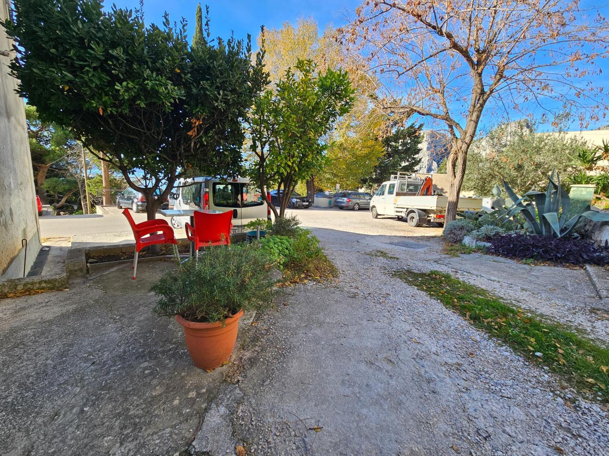 Morska Postelja - Sea Bed Omis